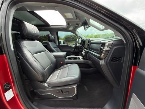 Used 2024 Ford F250 Lariat w/ Lariat Ultimate Package AWD/4WD image 11