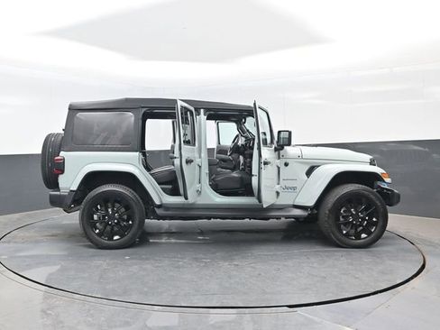 Used 2023 Jeep Wrangler Unlimited Sahara w/ Cold Weather Group AWD/4WD image 26