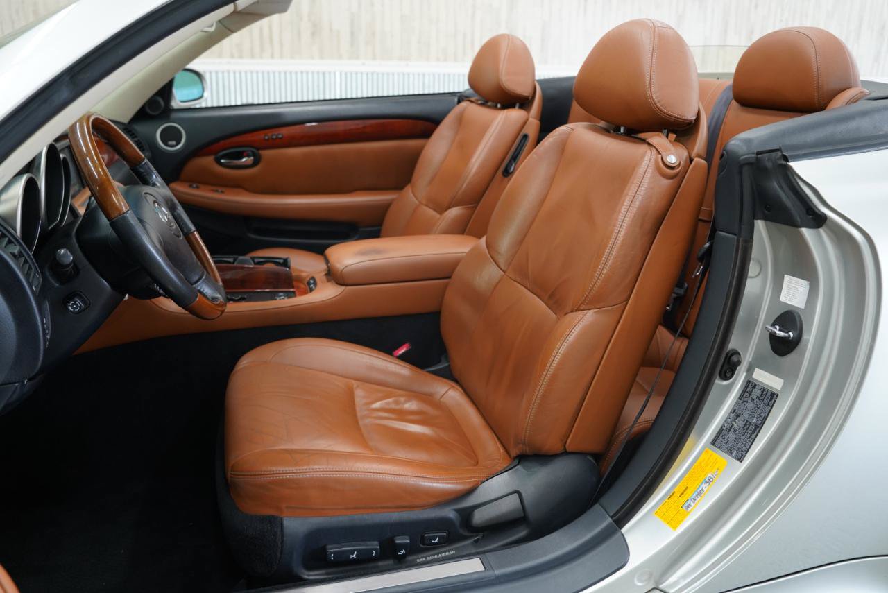 Used 2002 Lexus SC 430 Convertible RWD image 27