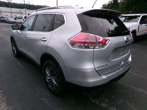 Used 2016 Nissan Rogue SL w/ SL Premium Package image 7