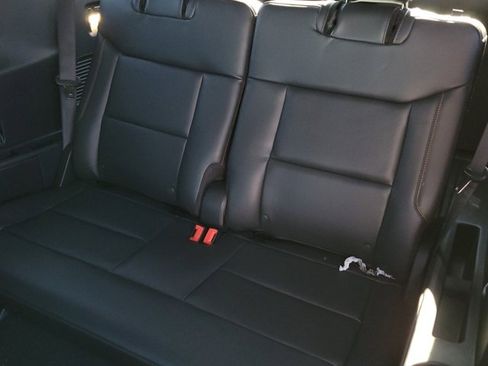 New 2026 Ford Explorer Tremor w/ Tremor Convenience Package image 8