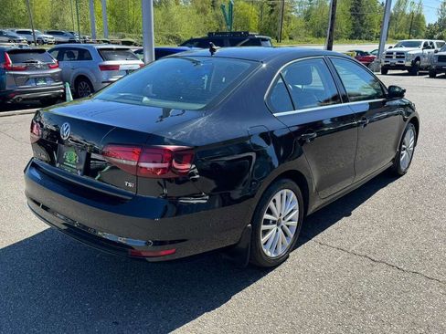 Used 2016 Volkswagen Jetta SEL FWD image 13