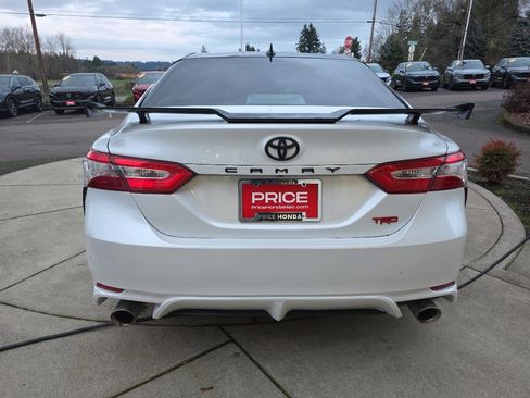 Used 2020 Toyota Camry TRD image 5