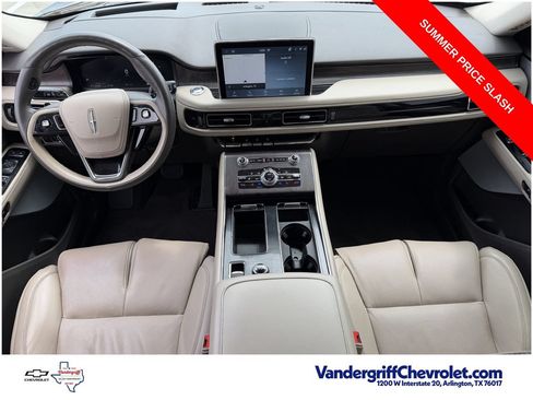 Used 2022 Lincoln Aviator Reserve w/ Equipment Group 201A AWD/4WD image 9