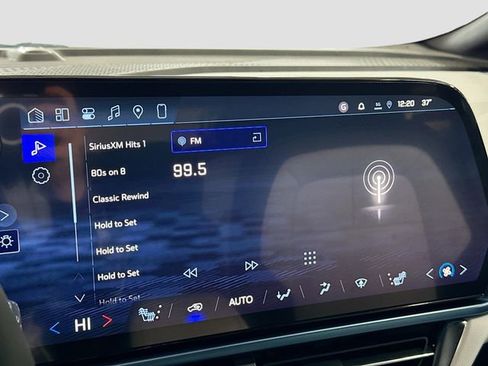 New 2026 Chevrolet Equinox EV LT image 16