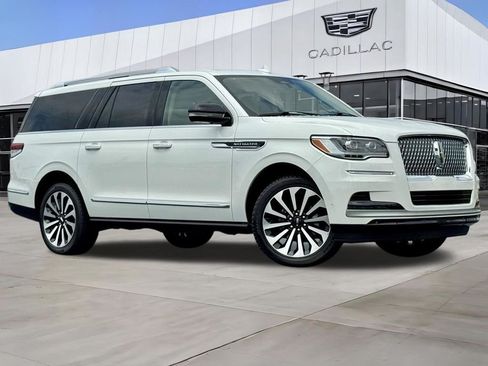 Used 2024 Lincoln Navigator L Reserve AWD/4WD image 2