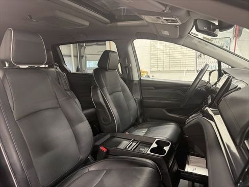 Used 2024 Honda Odyssey Elite image 18