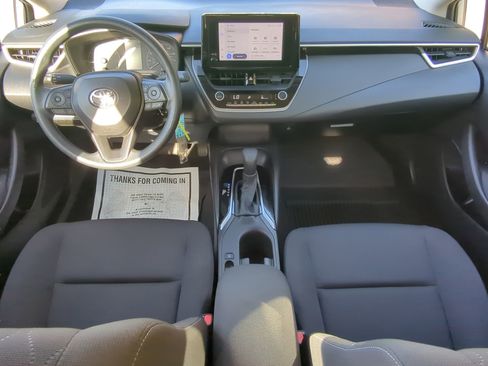Used 2024 Toyota Corolla LE image 40