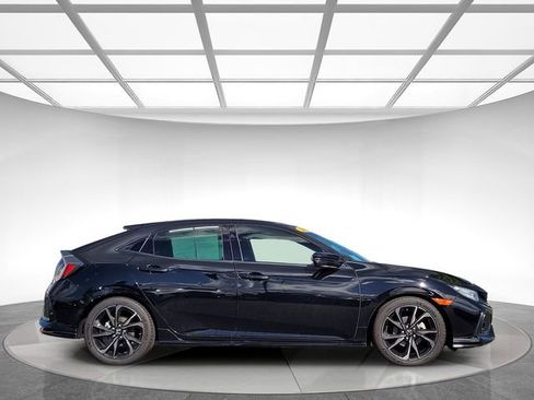 Used 2019 Honda Civic Sport Touring image 3