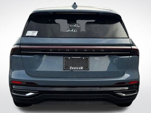 New 2026 Lincoln Nautilus Reserve w/ Jet Appearance Package image 7
