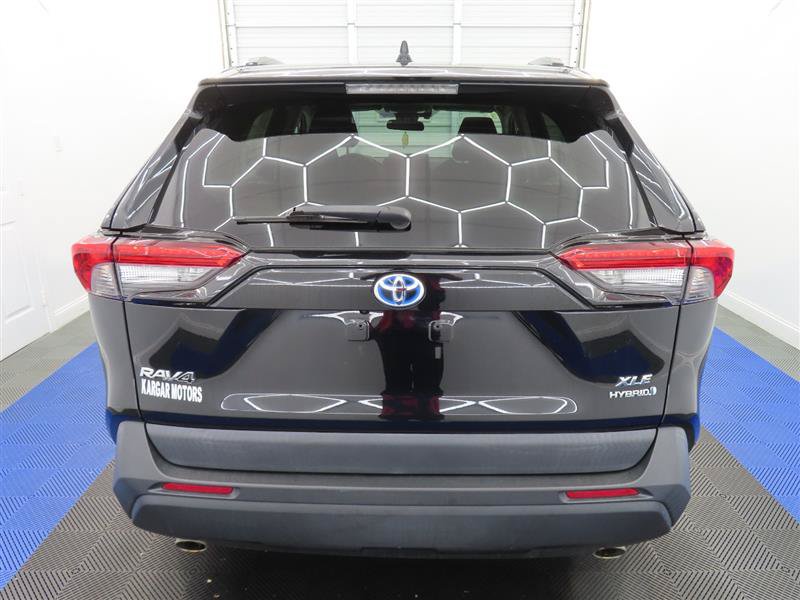 Used 2022 Toyota RAV4 XLE w/ Convenience Package AWD/4WD image 7