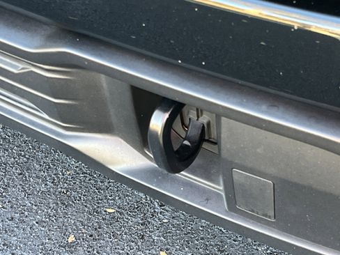 Used 2023 GMC Sierra 1500 Elevation image 26