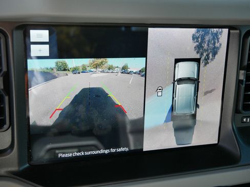 Certified 2022 Ford Bronco Badlands image 26