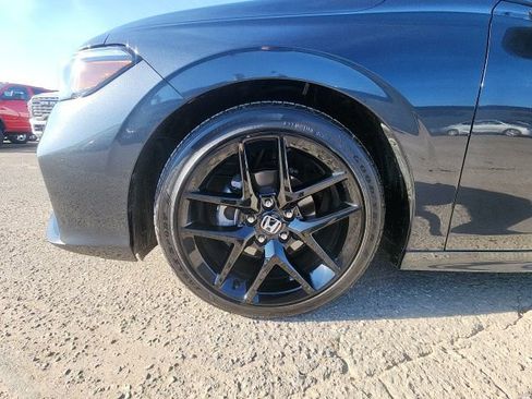 Used 2025 Honda Civic Sport image 27