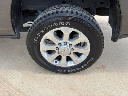 Used 2025 RAM 2500 Laramie AWD/4WD image 46