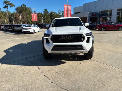 New 2025 Toyota Tacoma Trailhunter image 10