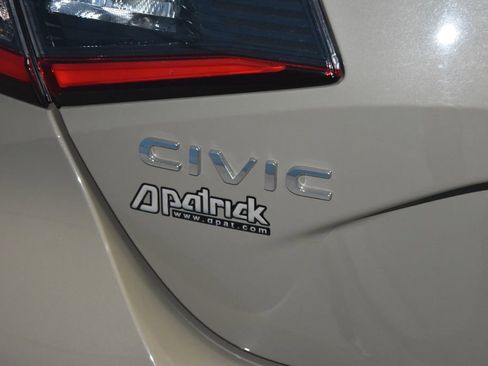 Used 2025 Honda Civic Sport Touring image 28