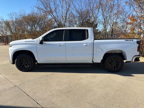 Used 2020 Chevrolet Silverado 1500 LT w/ Texas Edition image 2