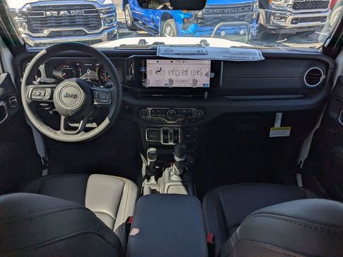 New 2026 Jeep Gladiator Sport AWD/4WD image 15