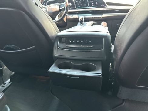 Used 2021 Cadillac Escalade Sport Platinum AWD/4WD image 25
