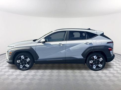 Used 2025 Hyundai Kona SEL FWD image 8
