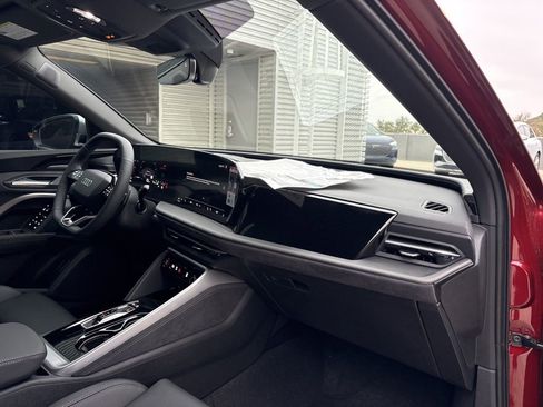 New 2025 Audi SQ5 Premium Plus image 15