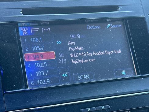 Used 2013 Toyota Avalon Limited image 20