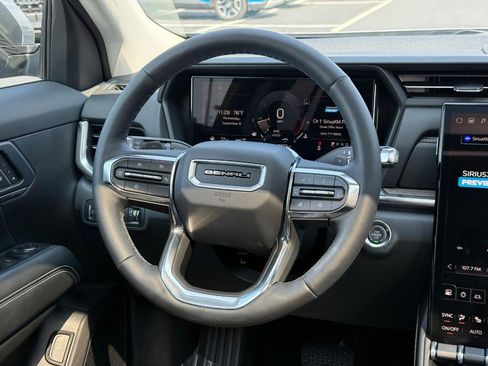 Used 2026 GMC Terrain Denali w/ LPO, Black Badging Package AWD/4WD image 13