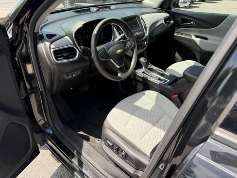 Used 2019 Chevrolet Equinox LS w/ LS Convenience Package image 8