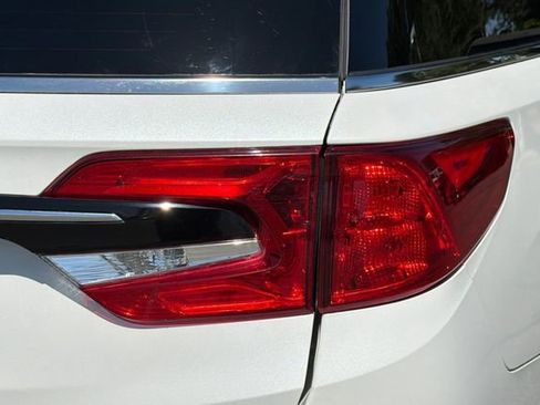 Used 2023 Honda Odyssey Elite image 51