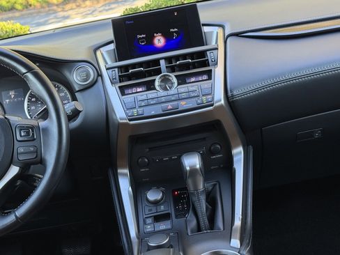 Used 2017 Lexus NX 200t FWD image 5