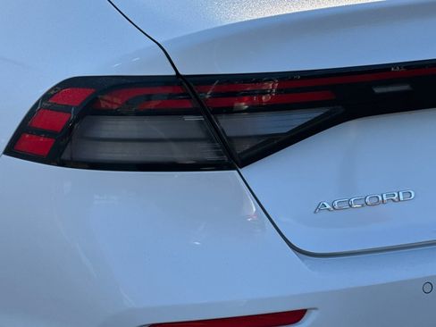 Certified 2023 Honda Accord Touring image 12