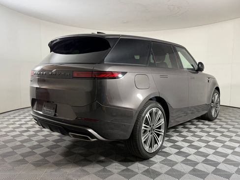 New 2026 Land Rover Range Rover Sport Dynamic SE image 8