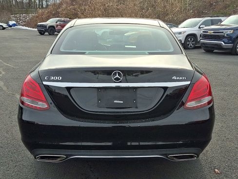 Used 2018 Mercedes-Benz C 300 4MATIC Sedan image 5