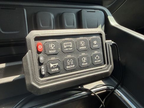 Used 2017 Chevrolet Silverado 1500 LTZ Z71 AWD/4WD image 48