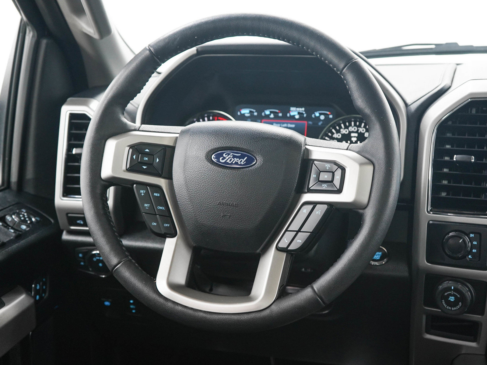Used 2020 Ford F150 Lariat w/ Equipment Group 502A Luxury AWD/4WD image 17