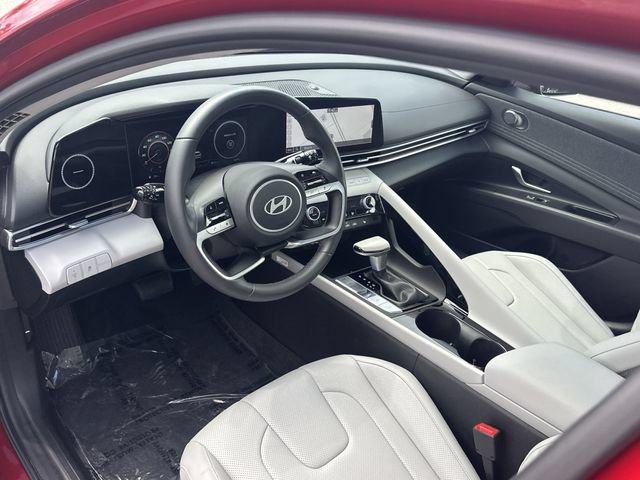 Certified 2024 Hyundai Elantra Limited FWD image 16