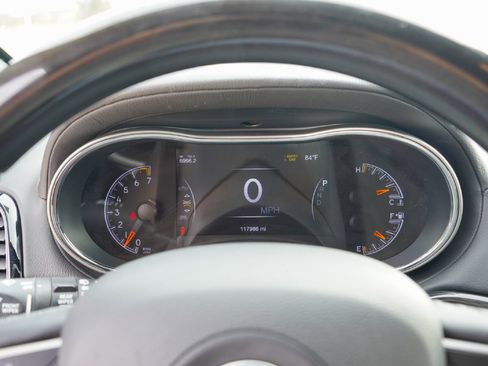 Used 2019 Jeep Grand Cherokee Overland image 20