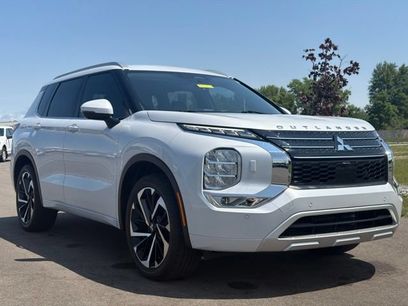 Used 2024 Mitsubishi Outlander SEL Black Edition