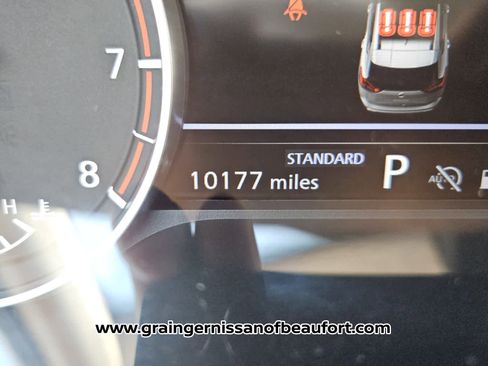 Used 2025 Nissan Rogue SV FWD image 15