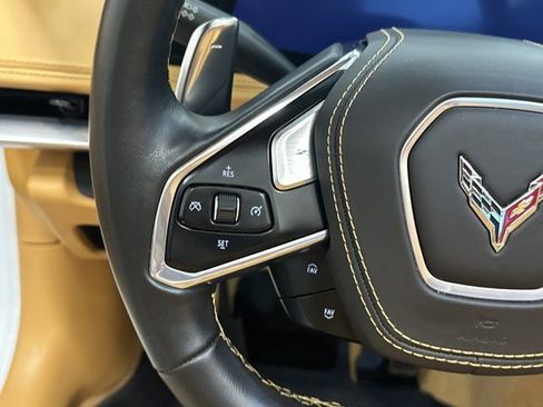 Used 2021 Chevrolet Corvette Stingray Premium Cpe w/ Z51 Performance Package image 17