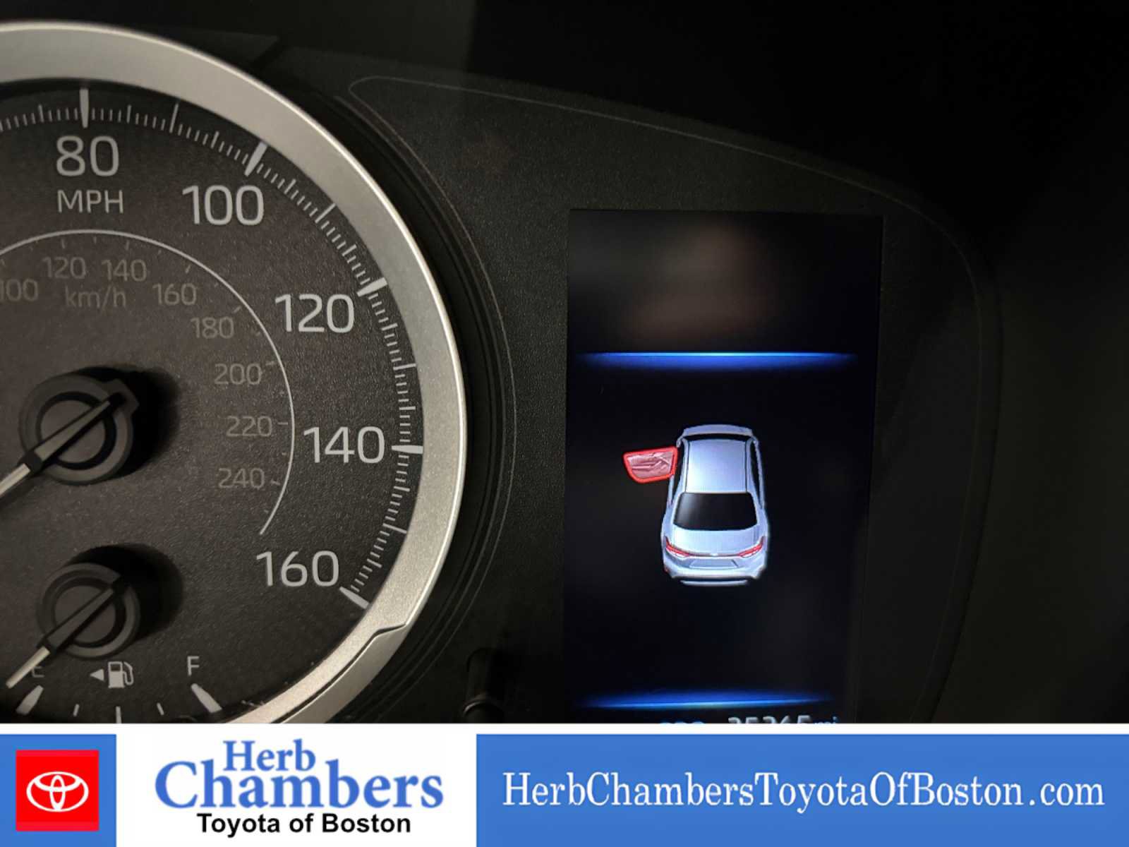 Used 2020 Toyota Corolla LE FWD image 5