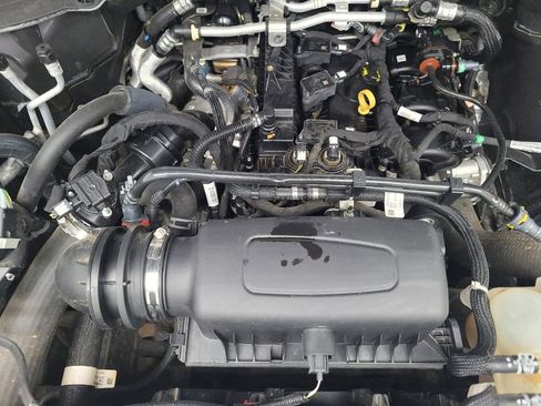 Used 2022 Ford Explorer XLT w/ Equipment Group 202A image 30