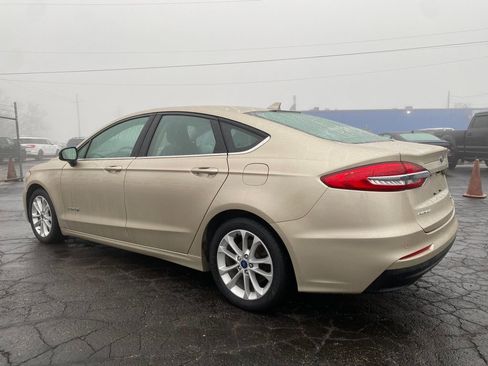 Used 2019 Ford Fusion SE image 5