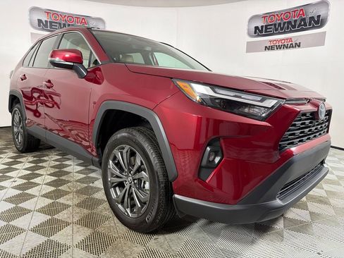 Used 2024 Toyota RAV4 XLE Premium w/ Weather Package AWD/4WD image 1