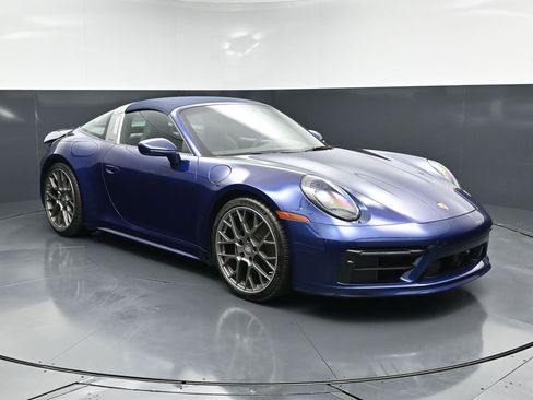 Certified 2024 Porsche 911 Targa 4S w/ Premium Package AWD/4WD image 7