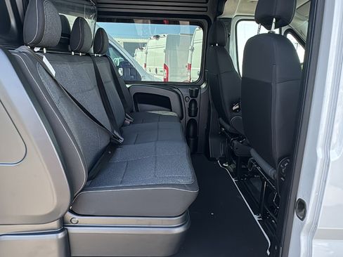 New 2026 RAM ProMaster 3500 w/ Crew Van Package image 14