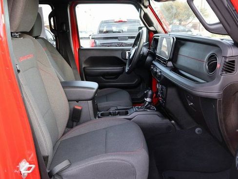 Used 2025 Jeep Wrangler Unlimited Rubicon image 20