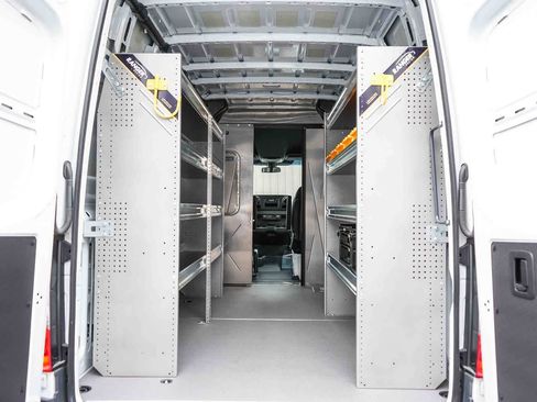 Used 2025 Mercedes-Benz Sprinter 2500 image 29