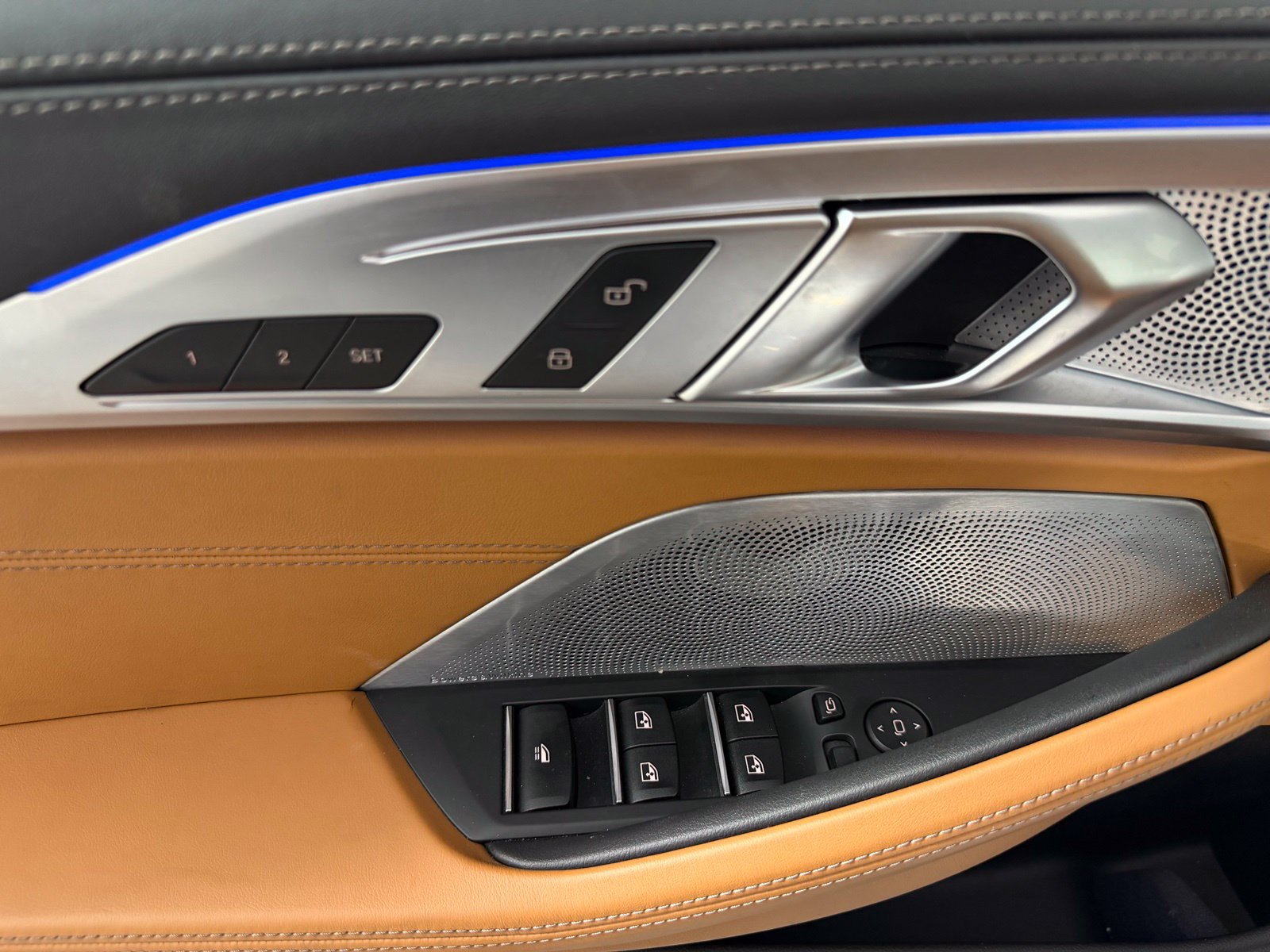 Used 2019 BMW M850i xDrive Convertible AWD/4WD image 15